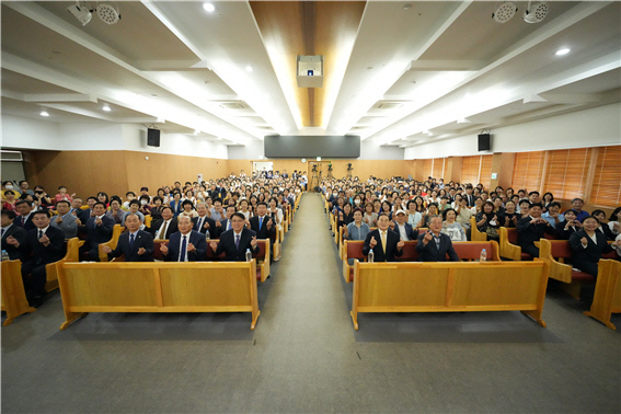 737001_400779_2750.jpg