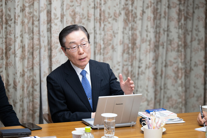 시사8.jpg